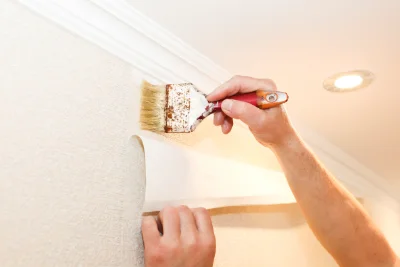 Pose de papier peint à Huisseau-en-Beauce — revêtements muraux et toiles de verre